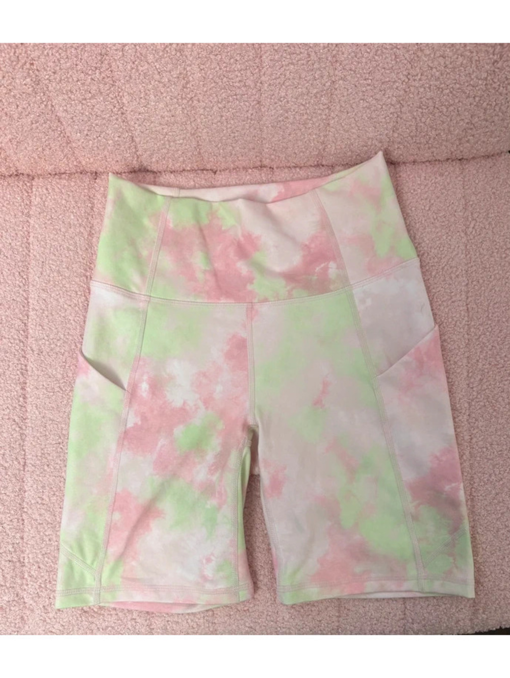 Fabletics PureLuxe Oasis High-Waisted Pocket Shorts 7” Tie-Dye XS NWT